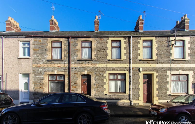 Coburn Street, Plasnewydd, Cardiff - Image 1